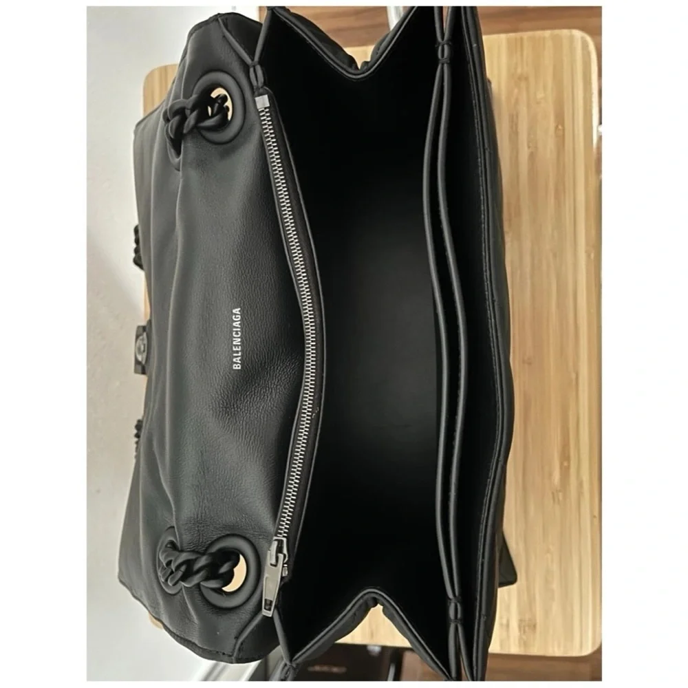 Balenciaga Crush Quilted Handbag size Medium